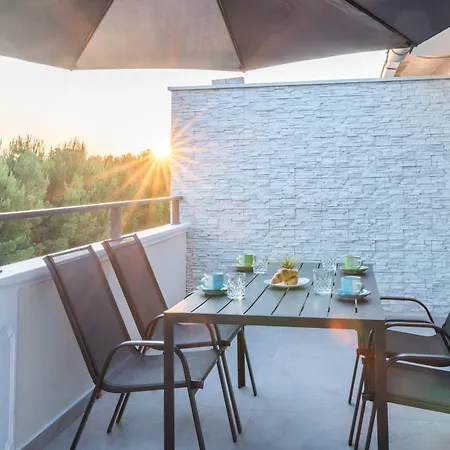 Dimora 2 Bdr With Free Private Parking * Ζαντάρ